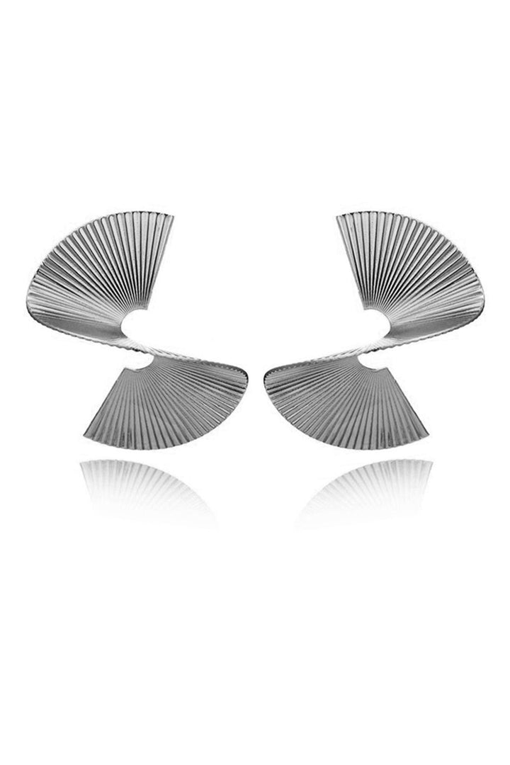 Σκουλαρίκια από πλισέ μέταλλο