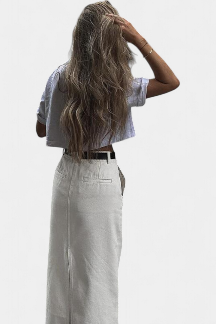 Yenifer | Falda Abertura