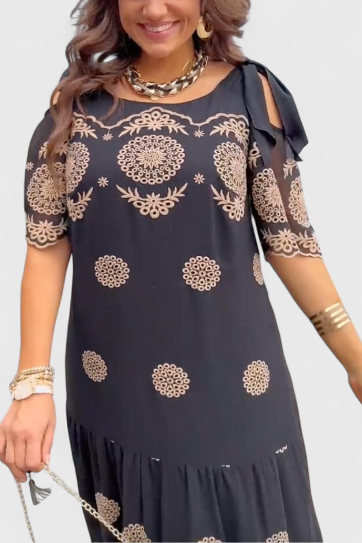Cathy | Vestido de Verano Elegante de Malla con Diseño Hueco y Corte Fluido
