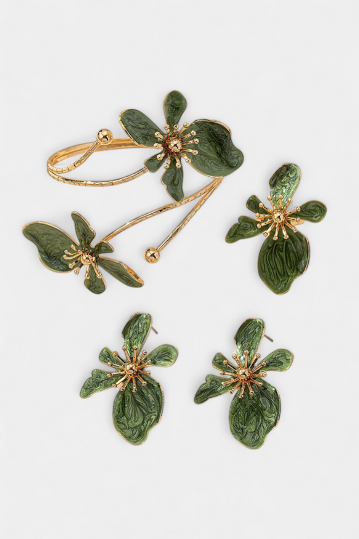 Set de Accesorios Florales: Pulsera + Pendientes + Anillos