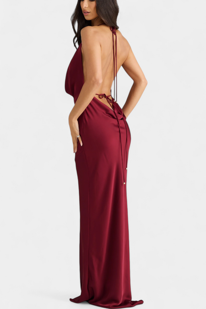 Zayana Vestido Elegante | Drapeado y Flor Desmontable