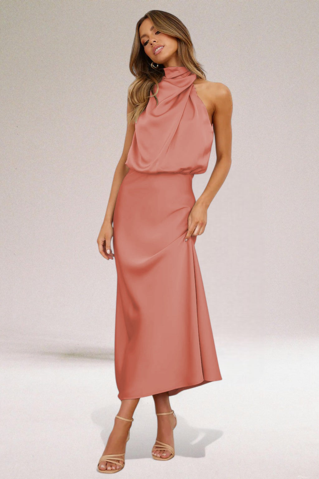 Berta | Vestido Satinado de Glamour