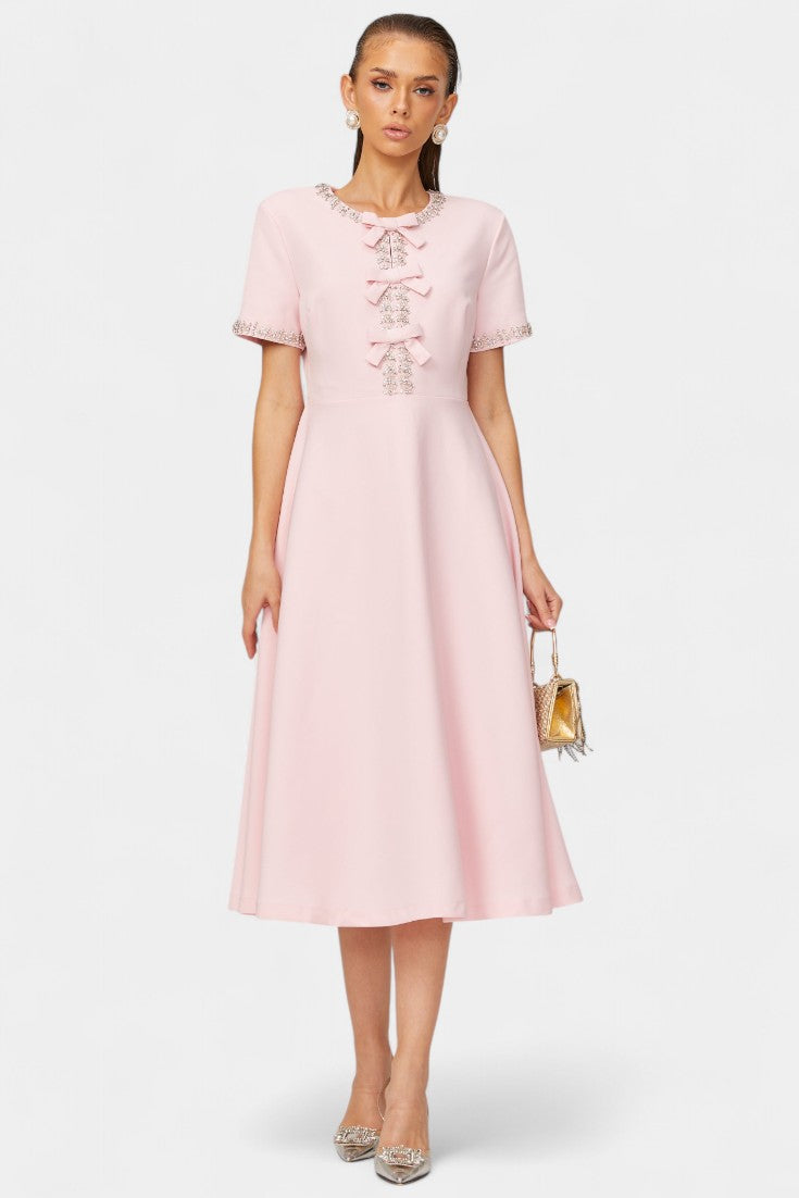 Linda Vestido Midi Acampanado | Lazo de Cristal | Detalles Elegantes