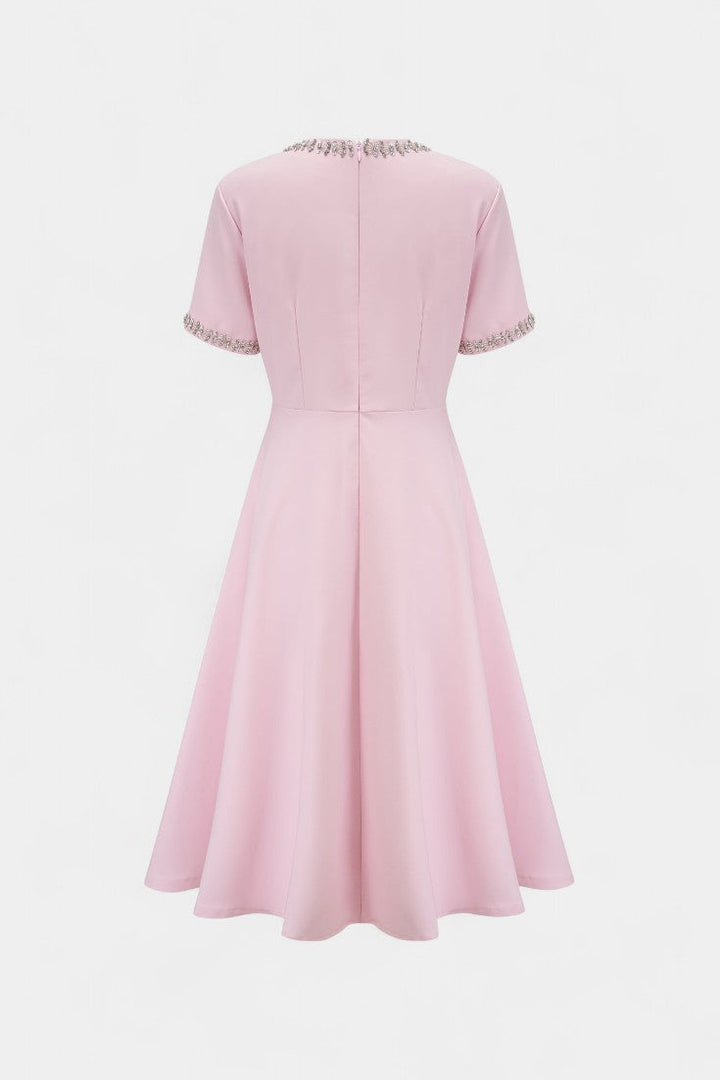 Linda Vestido Midi Acampanado | Lazo de Cristal | Detalles Elegantes