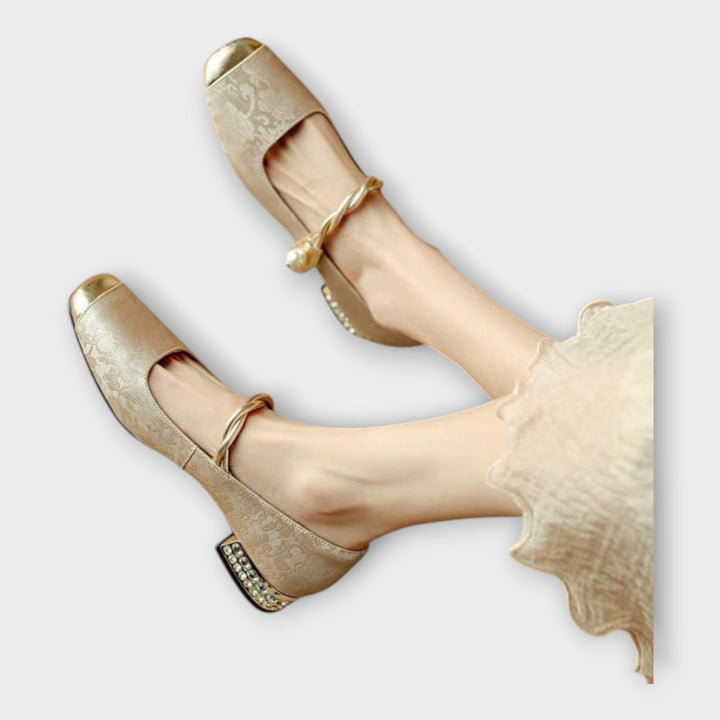 Κομψές Μπαλαρίνες με Εκλεπτυσμένες Λεπτομέρειες