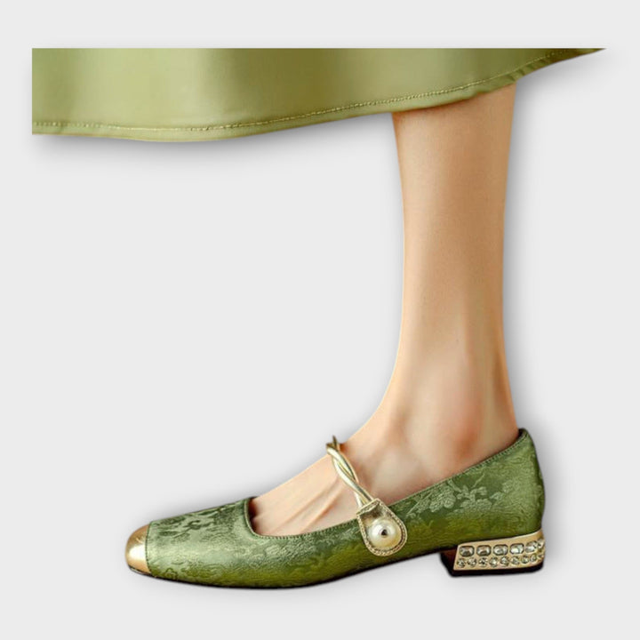 Κομψές Μπαλαρίνες με Εκλεπτυσμένες Λεπτομέρειες