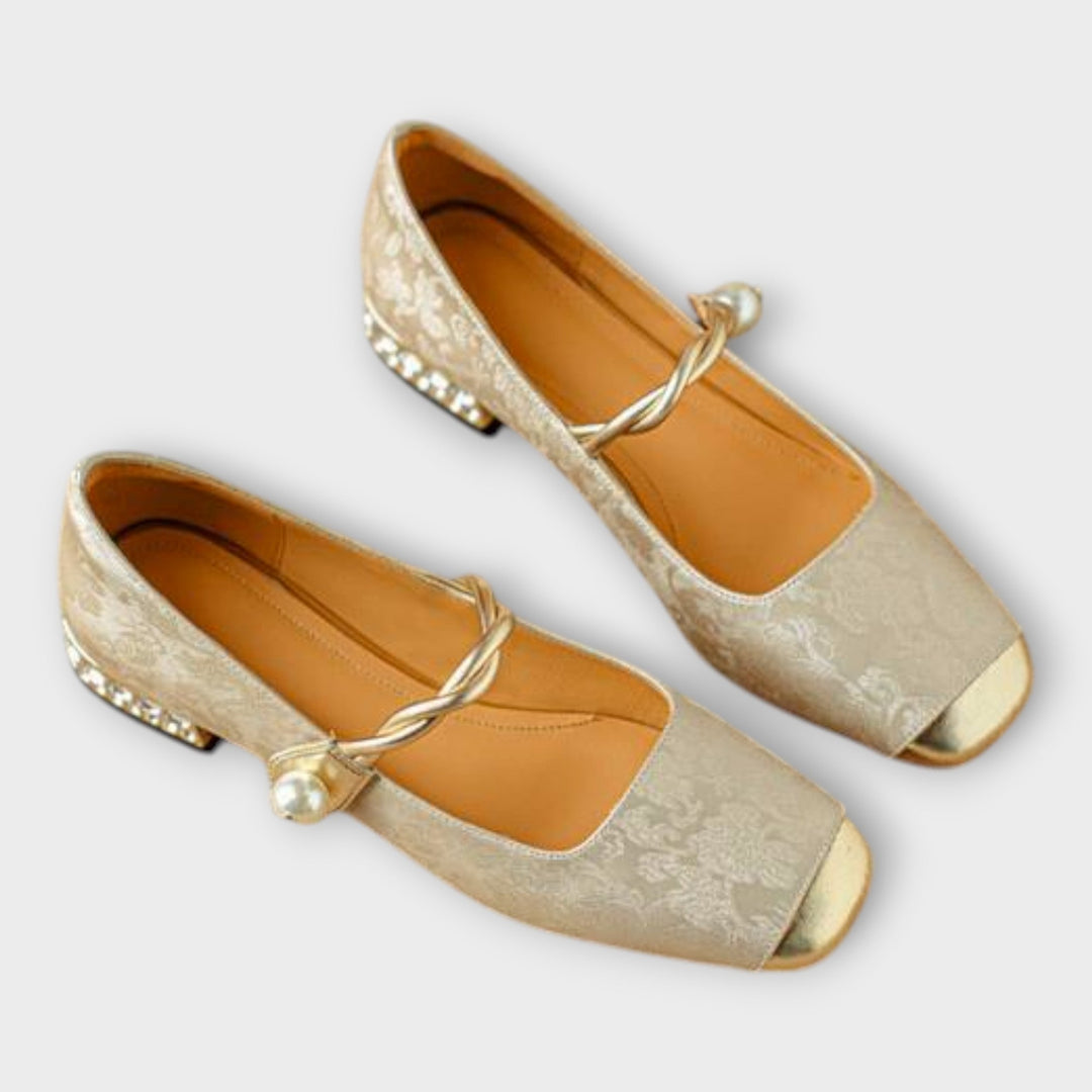 Κομψές Μπαλαρίνες με Εκλεπτυσμένες Λεπτομέρειες