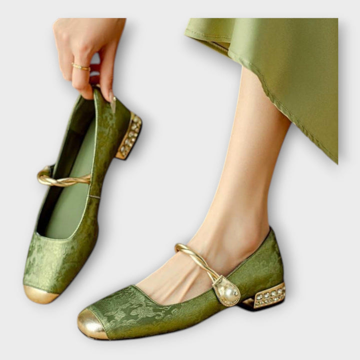 Κομψές Μπαλαρίνες με Εκλεπτυσμένες Λεπτομέρειες