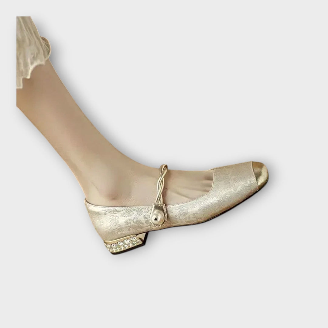 Κομψές Μπαλαρίνες με Εκλεπτυσμένες Λεπτομέρειες