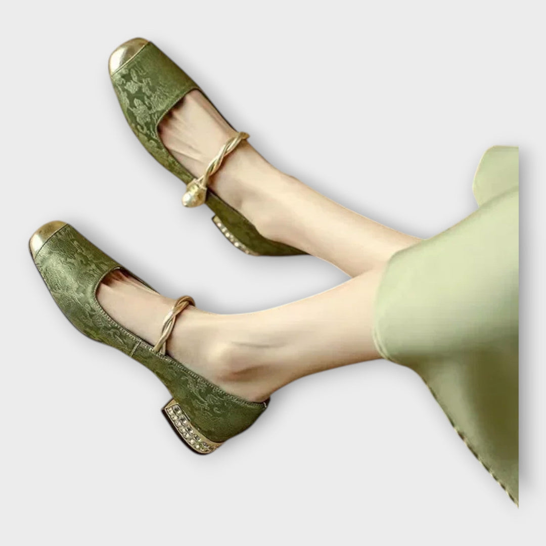 Κομψές Μπαλαρίνες με Εκλεπτυσμένες Λεπτομέρειες