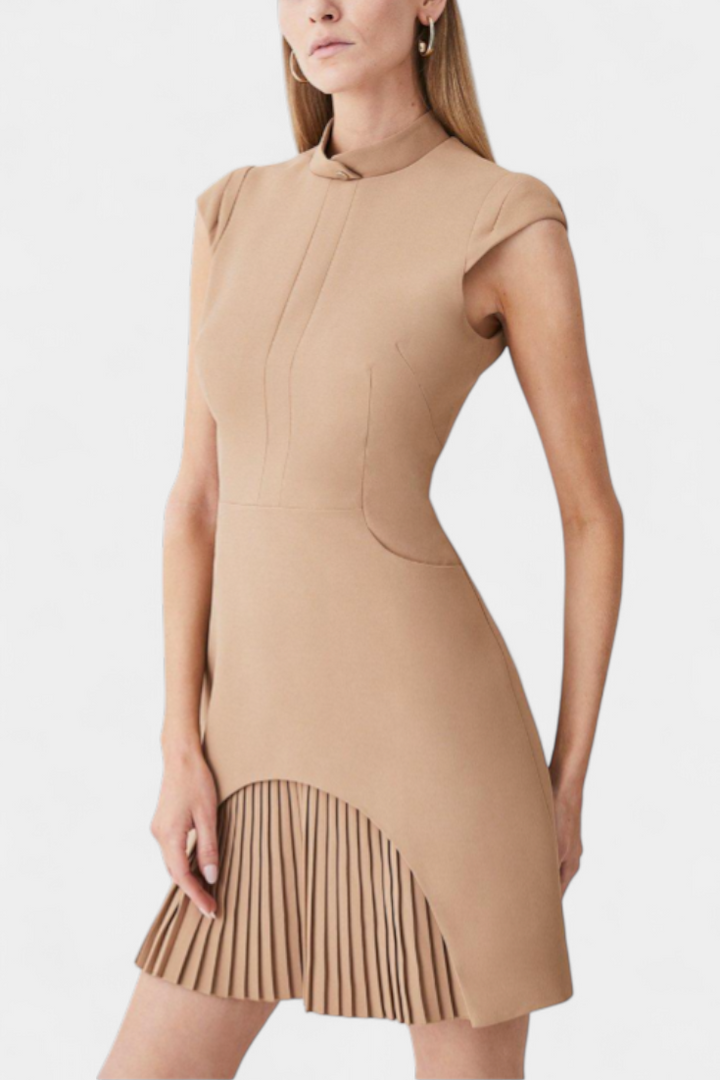 Karen Vestido Mini | Cuello Alto | Detalle Plisado