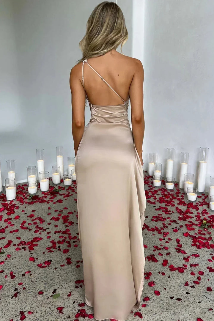 Emberly Vestido Maxi de Un Solo Hombro | Abertura Alta