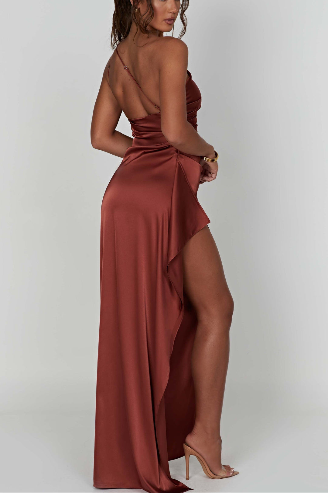 Emberly Vestido Maxi de Un Solo Hombro | Abertura Alta