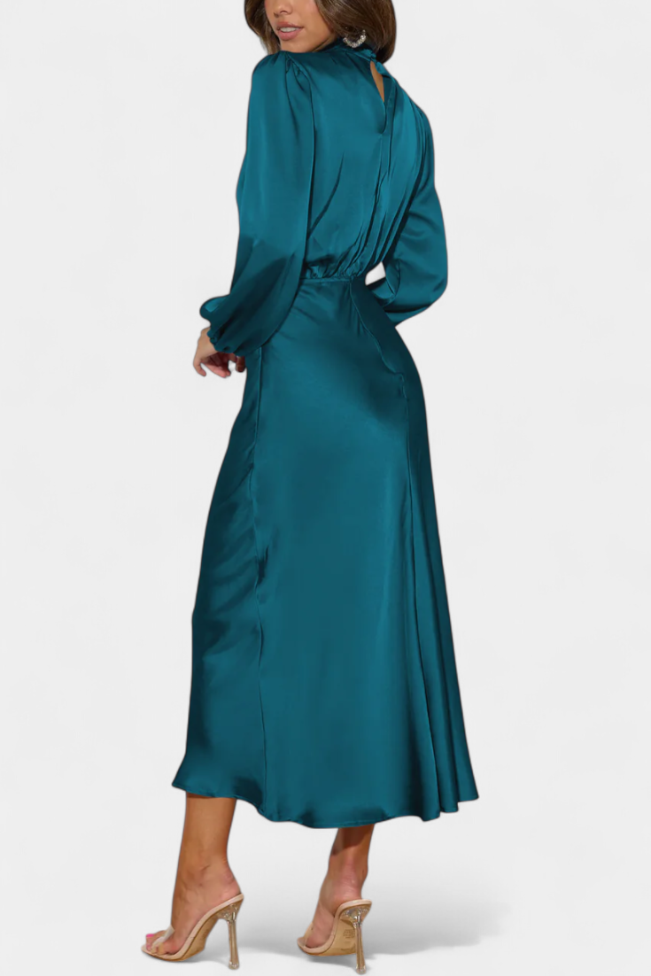 Cecila Vestido Maxi | Cuello Alto | Detalle Floral